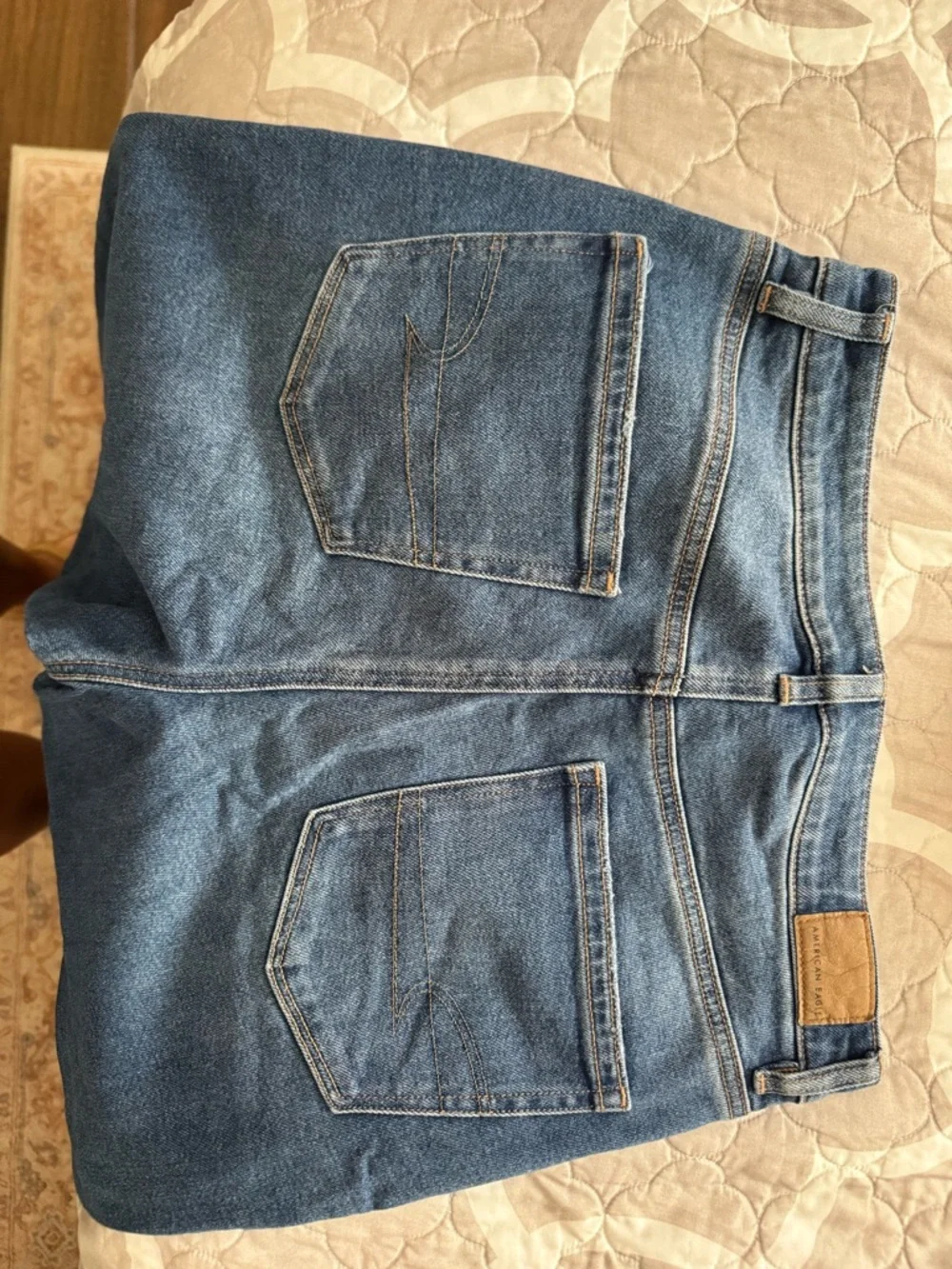 American Eagle Outfitters Women’s Highest Rise Mom Jean - Picture 5 of 8